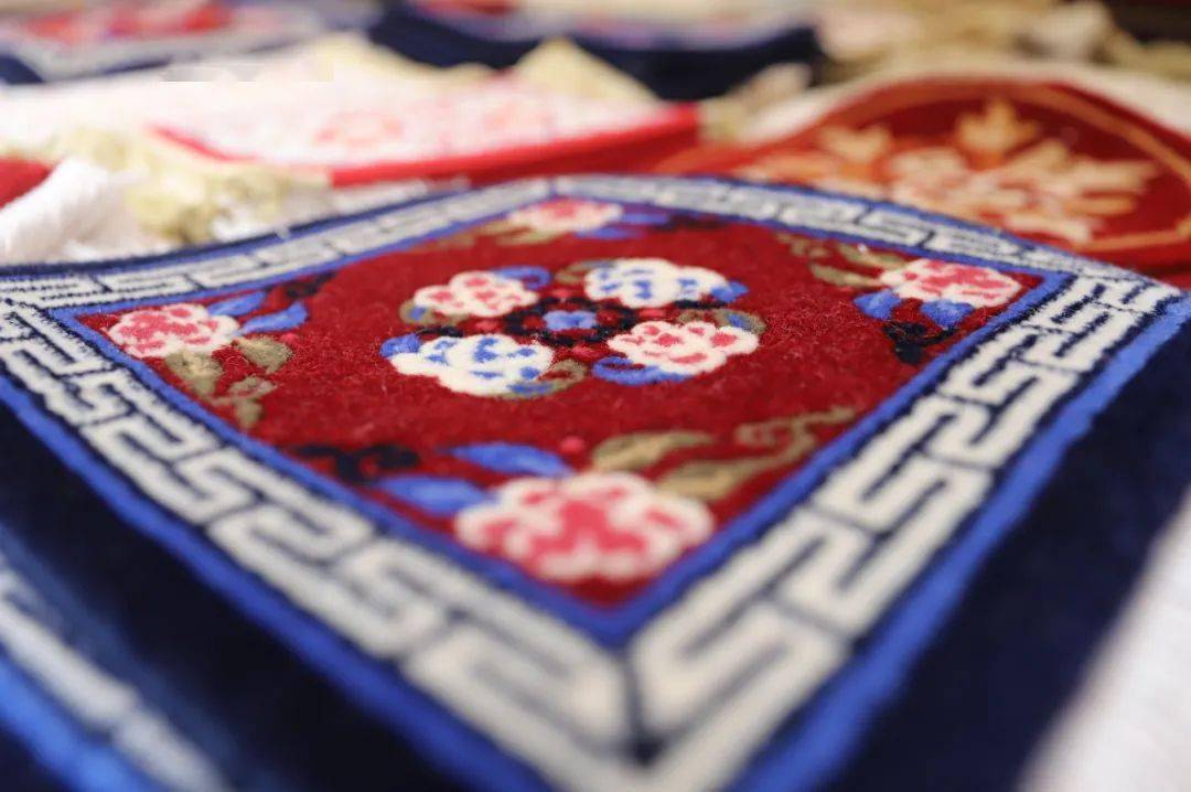 临夏手工地毯 | 万里山河方寸间