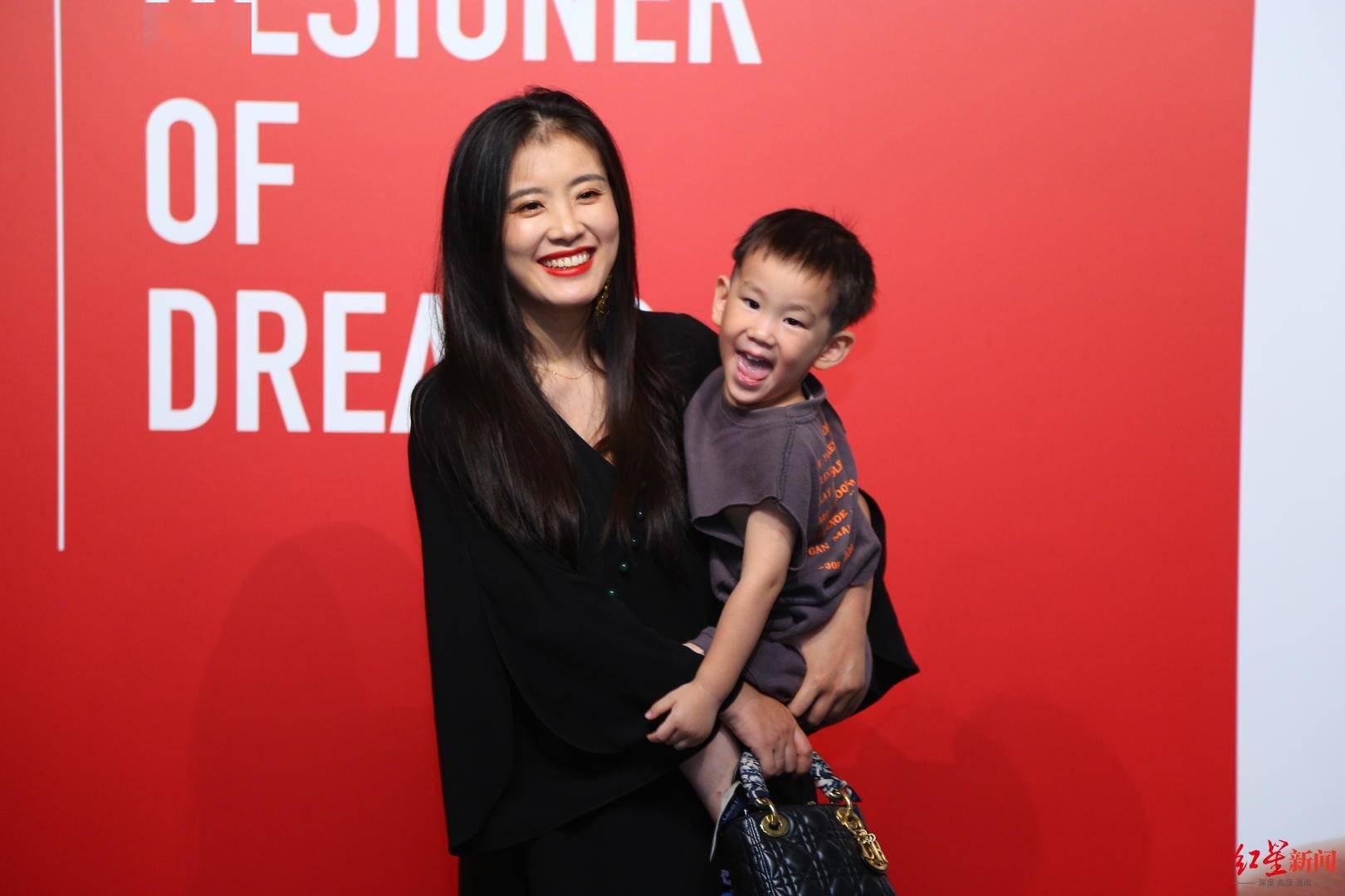 吴傲寒|踏雨而来尽兴而归，DIOR & 成都商报之夜优雅ending