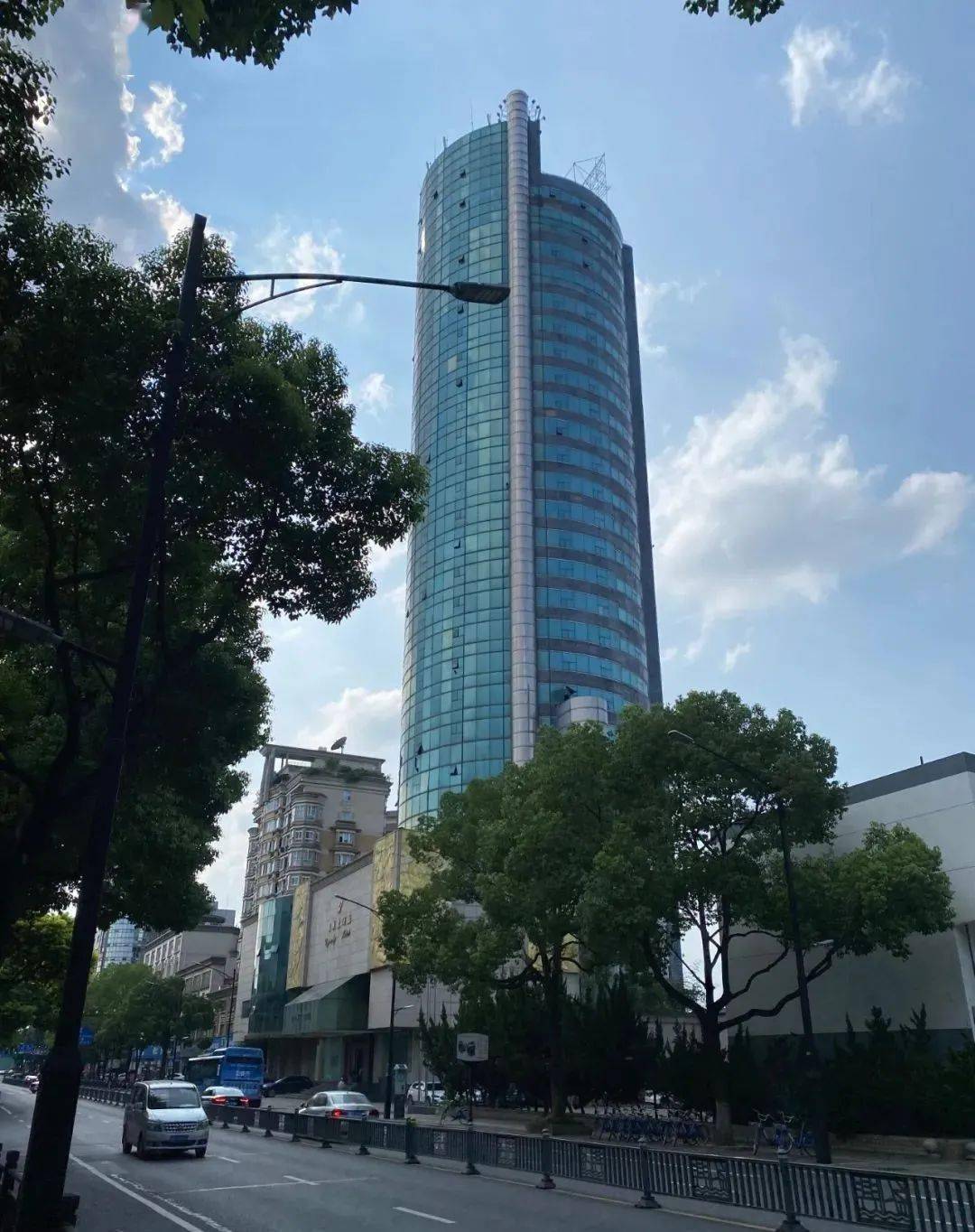 曾是绍兴城最夺目的高楼