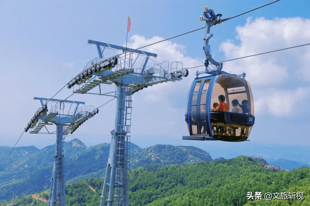 【沂山开发了深度旅游索道直达】主要人文景观有:法云寺,东镇庙,玉皇