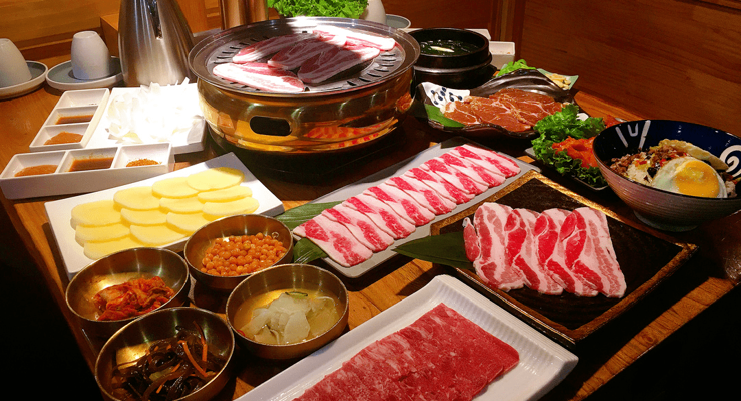 海悦天地韩式烤肉129元抢烤肉超值四人餐足足5份肉牛肉拌饭蔬菜这阵容