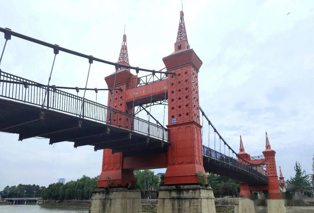 行走丨戛纳湾风情廊桥