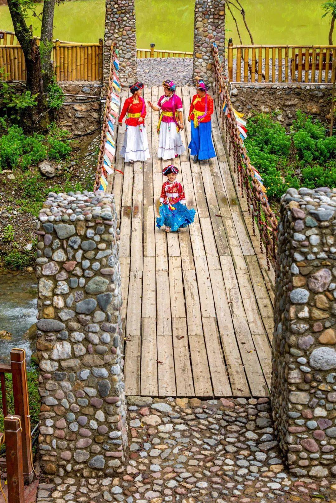 盐展开来丨格萨拉彝族乡提神注魂做深古村落复兴文章