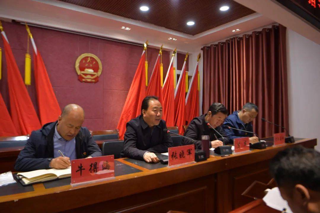 州委书记张晓军深入达日县宣讲州第十三次党代会精神并调研灾后恢复