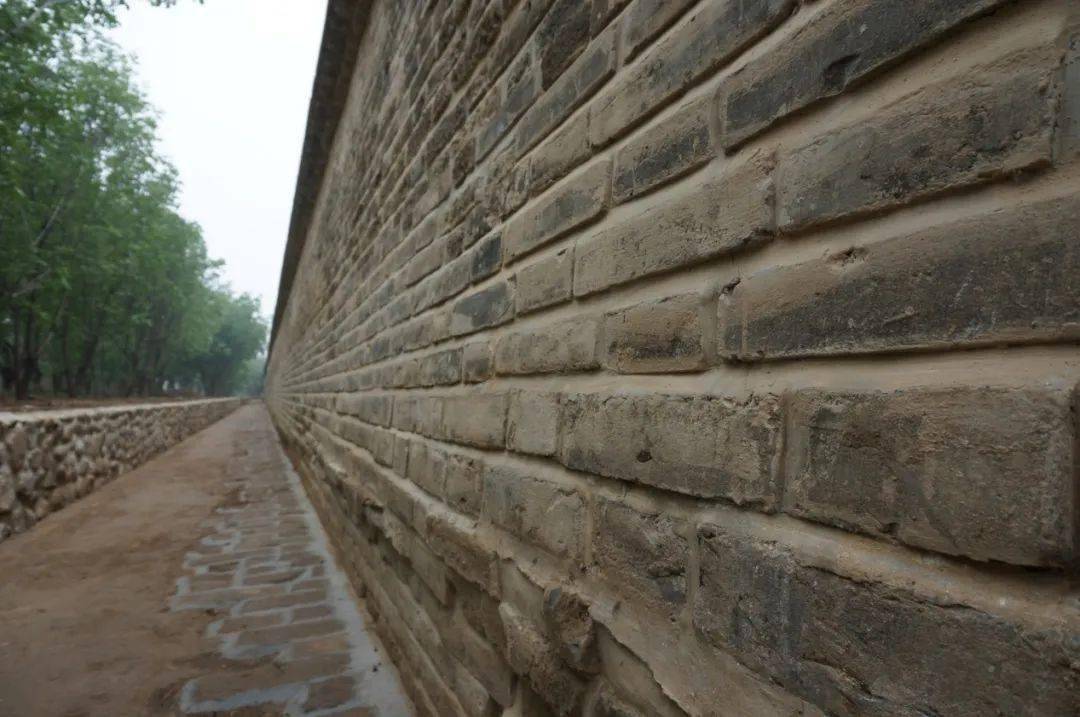 图/修缮后的东墙细部,勾缝采用风雨八字缝形式,为避