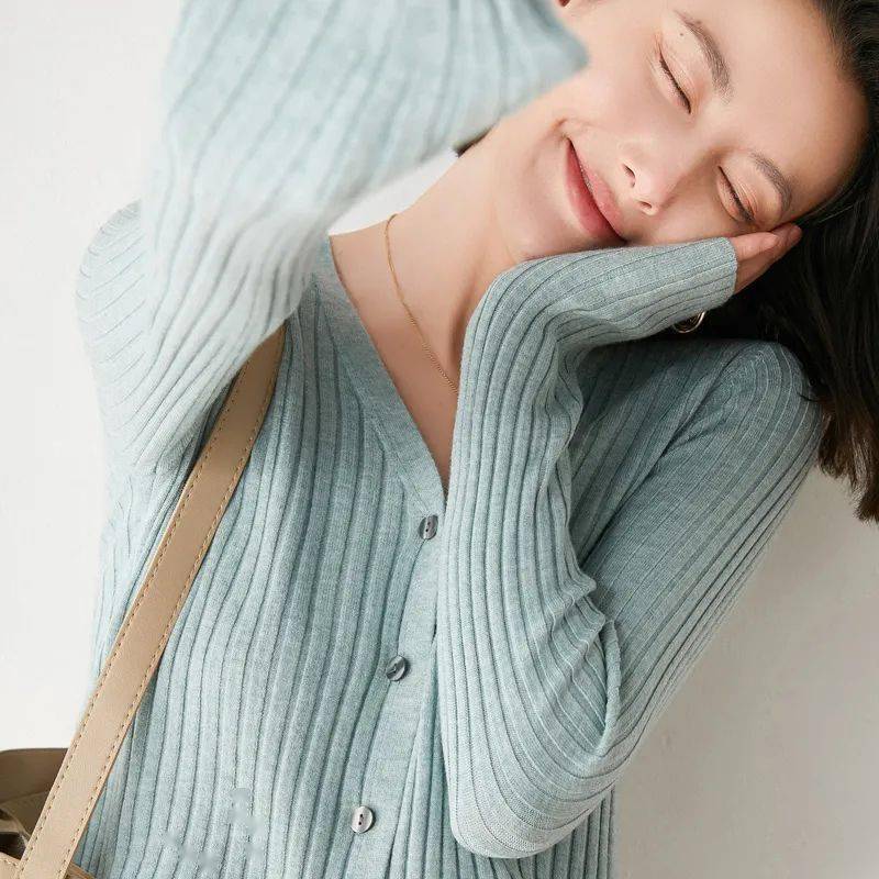 设计|?2件99元！百搭显瘦又保暖的经典开衫，一件能搭一柜子衣服！9色可选