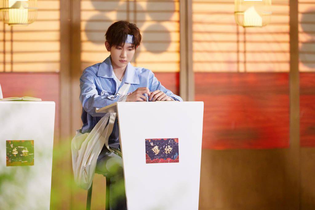 App|《奇异剧本鲨》最新正片上线 人狠话不多的嘻帅王源本次只想拿第一！