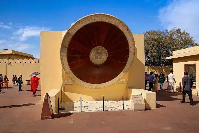 斋浦尔古天文台