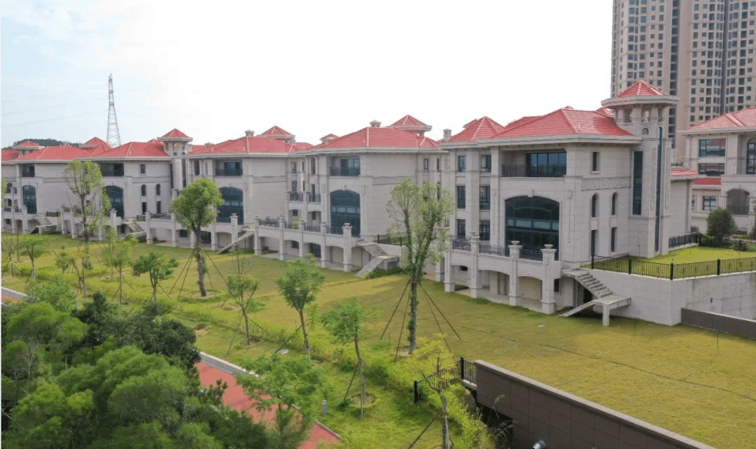 人文小镇一墅传世泉州聚龙君悦山庄