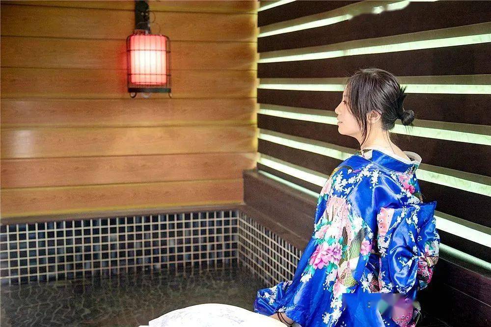 "氡"元素医疗价值极高氡含量达到125bq/lanswers温泉qustions泡氡对