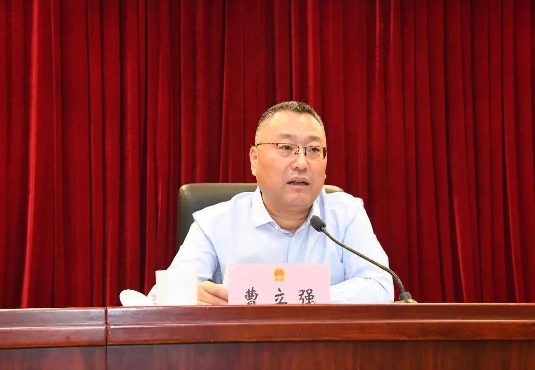 徐汇区召开区华泾镇两级人大换届选举动员大会