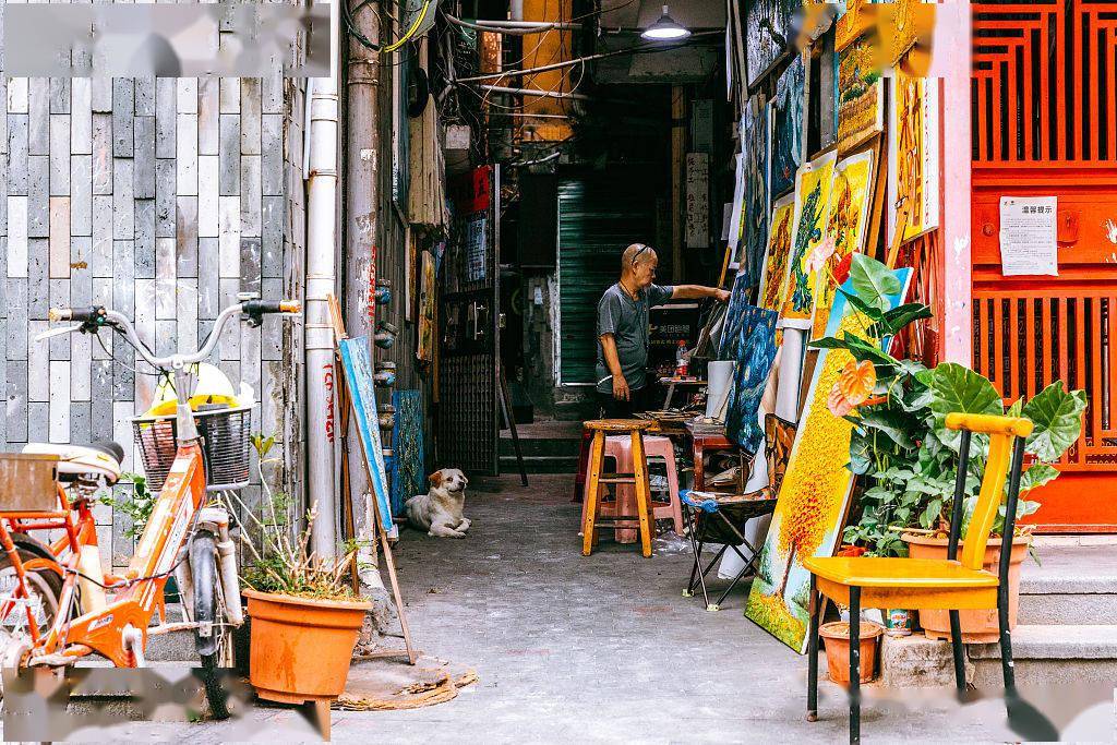 深圳大芬油画村:城中村里长出的油画艺术殿堂