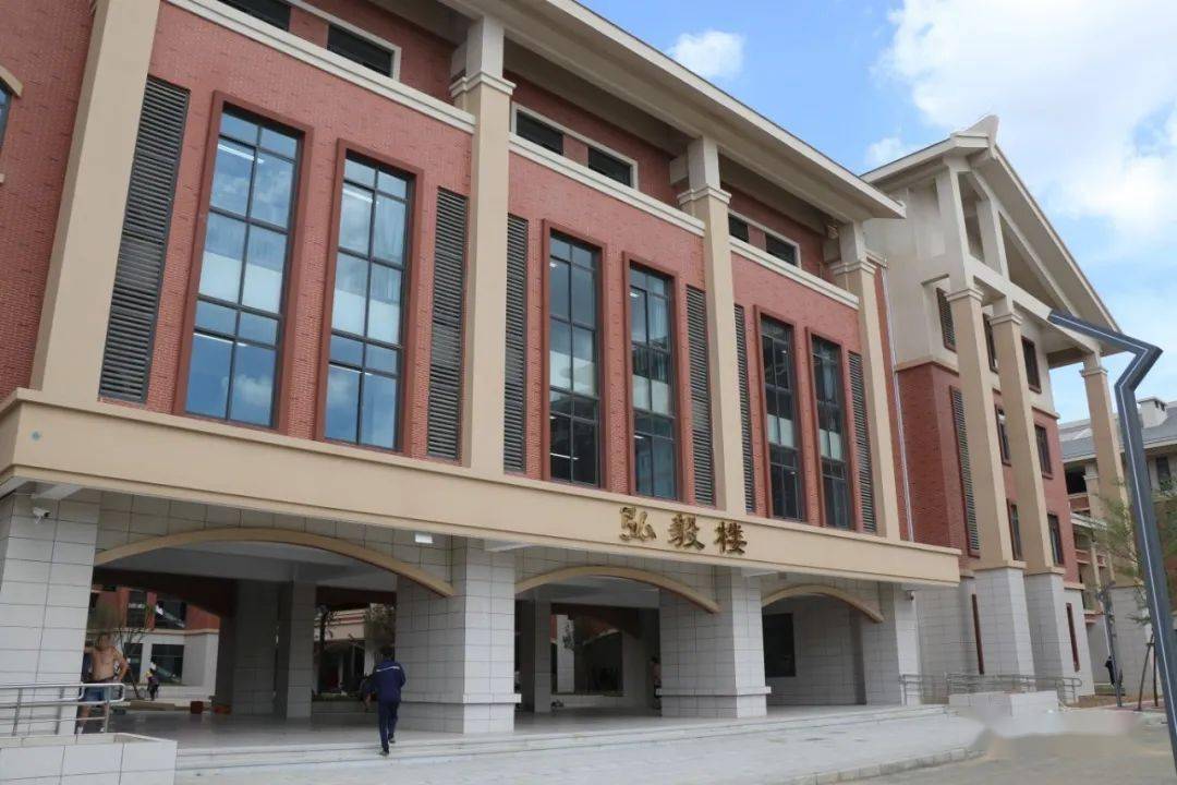 颜值爆表东山一中新校区来了