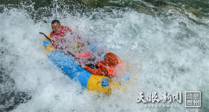 杉木河景区：矿泉水上的漂流