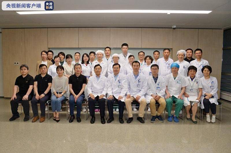 治疗|首例国产人工心脏植入术患者康复出院