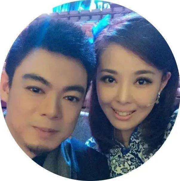 青年朗诵艺术家胡乐民,张倩夫妇动情演绎《信仰春天》一字一句朴实