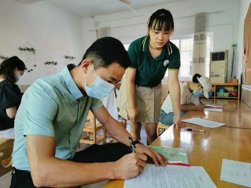 进行|以心迎新 与爱相约 妇联幼稚园召开小班新生家长会