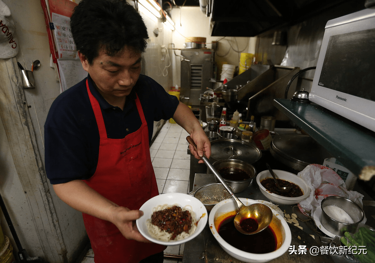 深圳老总流浪_深圳中旦集团老总照片