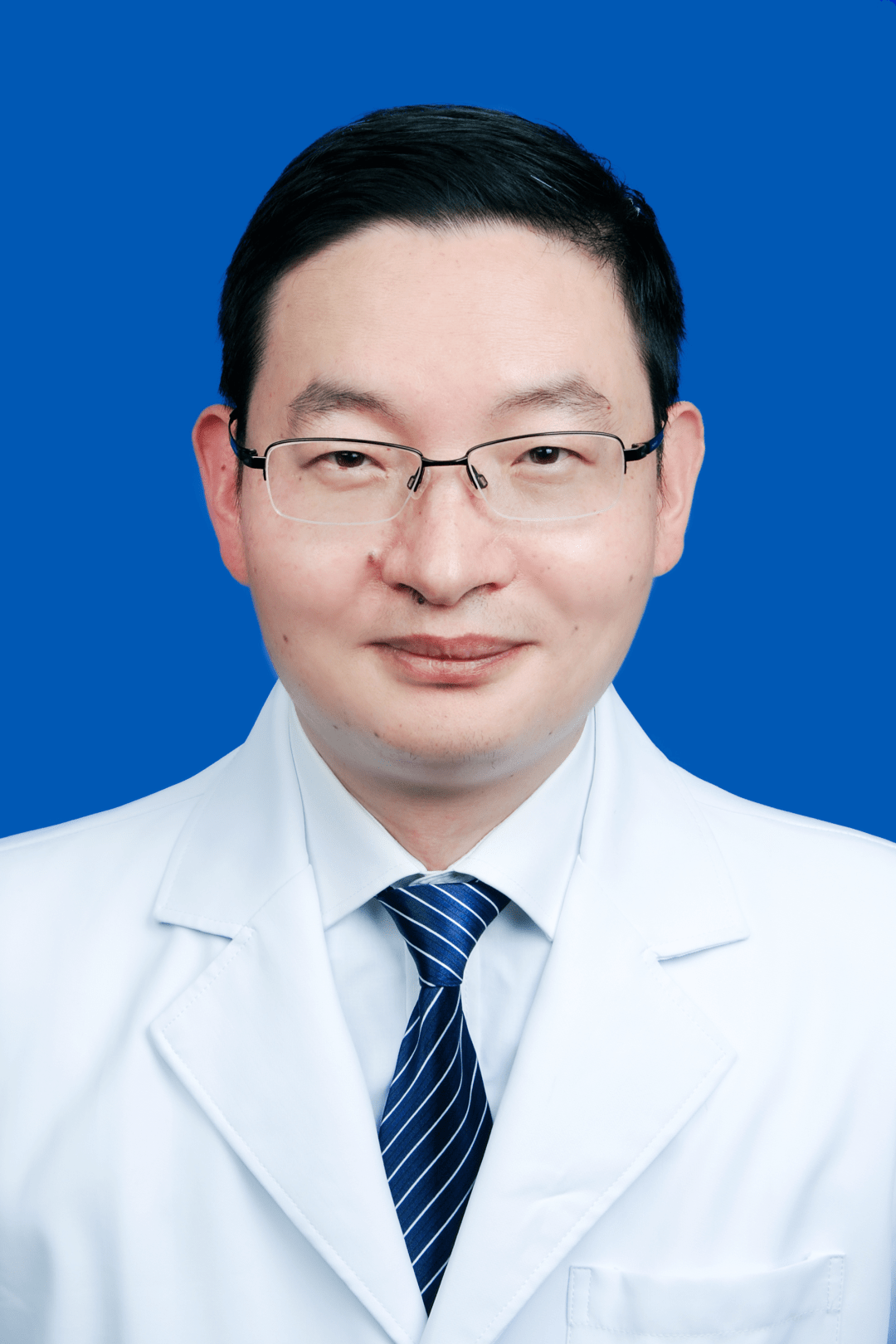 姓名:陈铁龙简介:心血管病科主任医师,博士,硕士生导师.