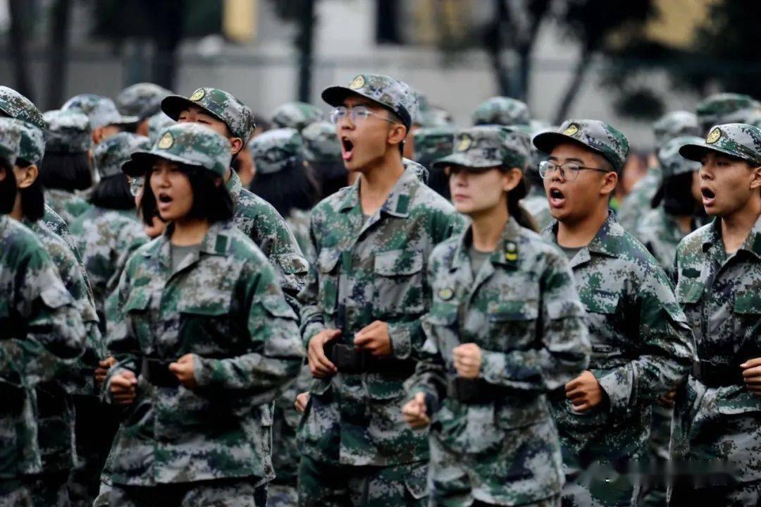 【三晋直通车】介休市十中高一新生军训圆满结束