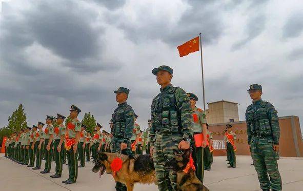 新疆吐鲁番部队图片
