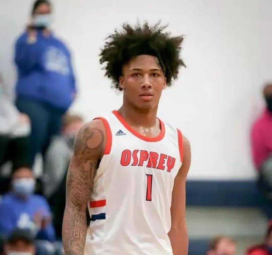 米奇-威廉姆斯早在两个月前还被认为是与同届状元大热dj-瓦格纳并称为