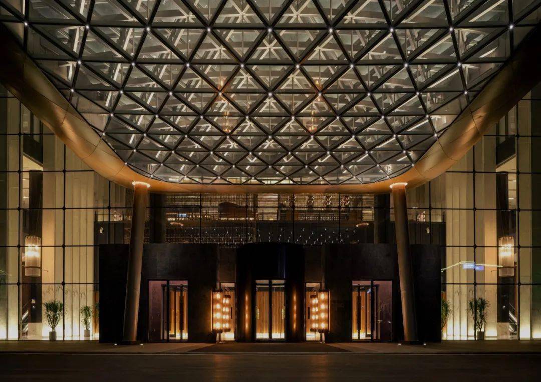 大湾区时尚家居设计周联合策展人vol01朱海燕著名灯光设计师