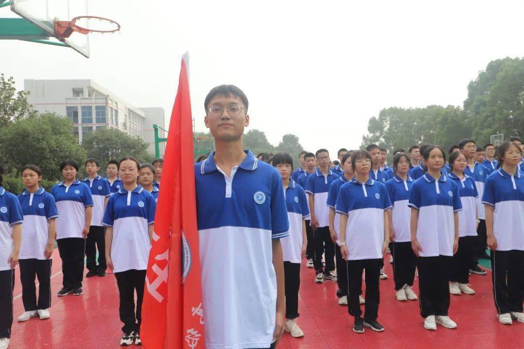 学军人风采,强自身素质-宁乡二中新生入学教育纪实1_军训