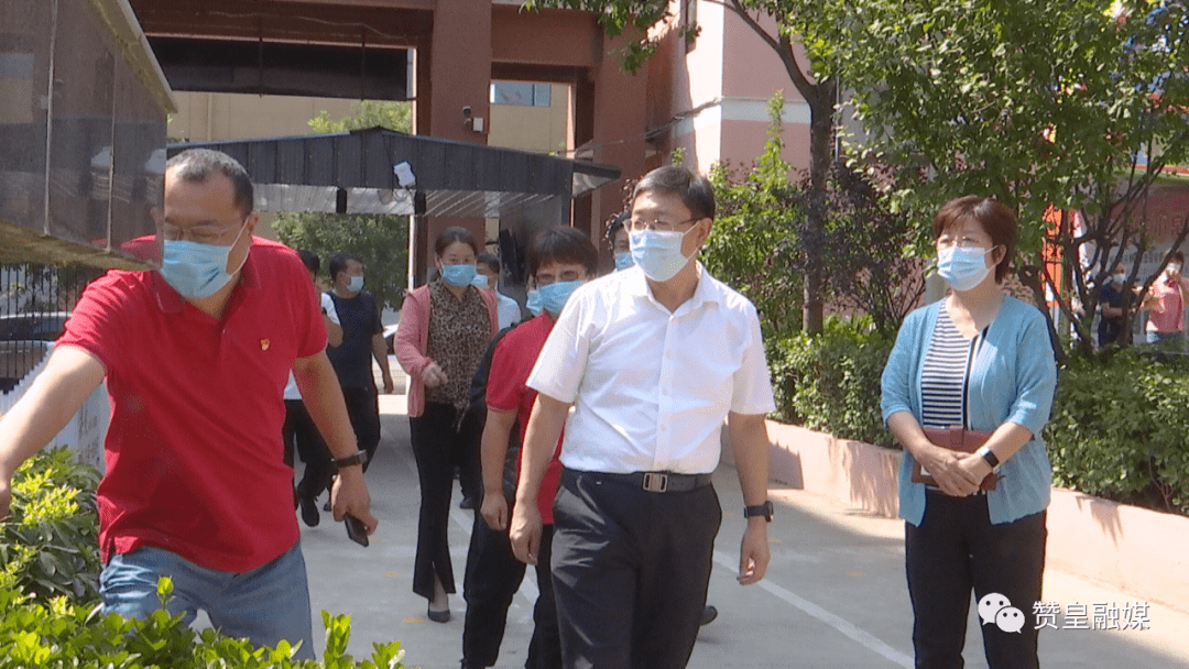 县长封立新督导检查学校疫情防控及开学准备工作