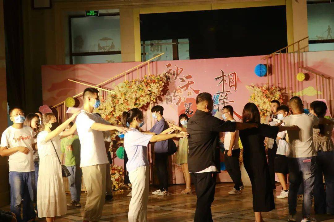 服务青年凝聚青年碧桂园小区团支部成功举办青年相亲交友活动