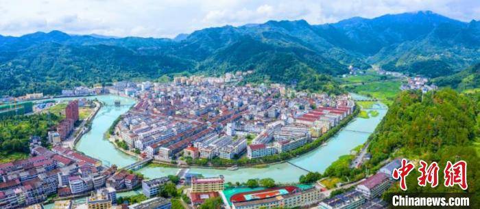 慢城不慢共富路浙江侨乡归侨反哺助共富