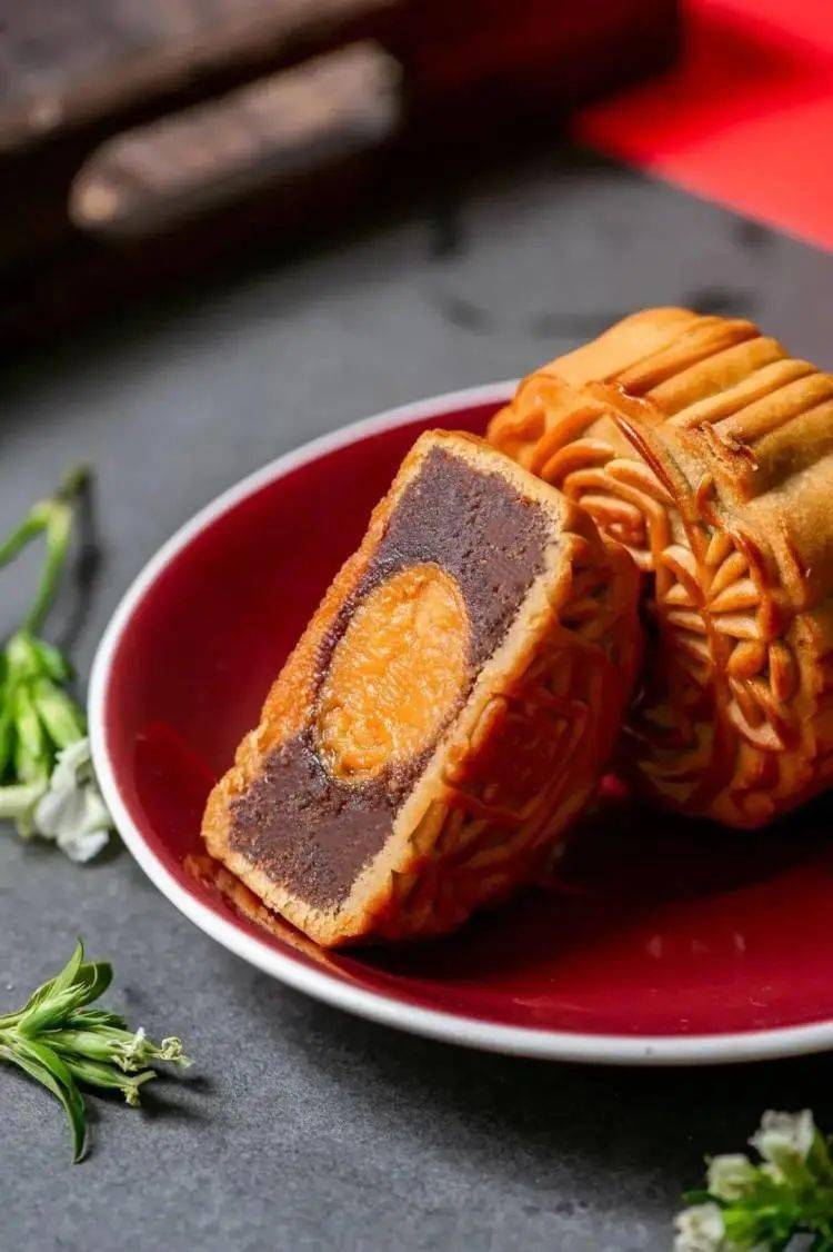 跨界月饼献礼￥68起抢港丽经典月饼礼盒