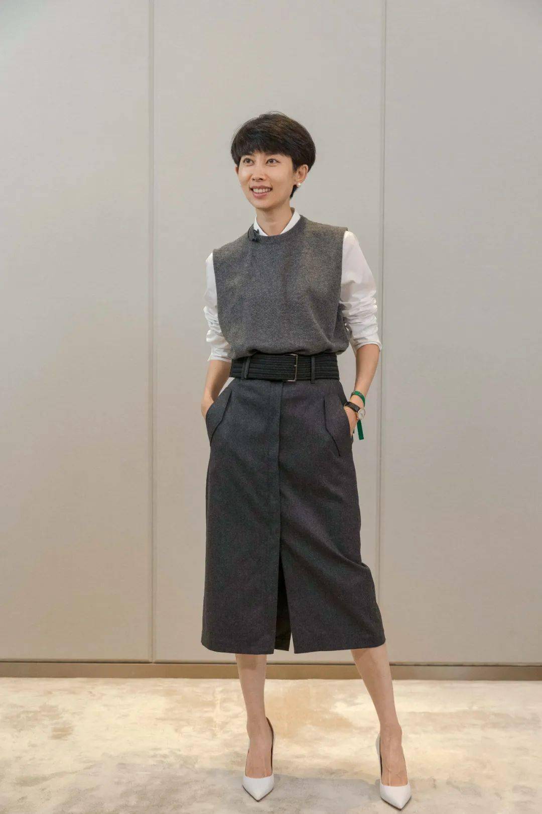 职场|精英女性衣橱｜入秋 如何将半裙穿出风格？