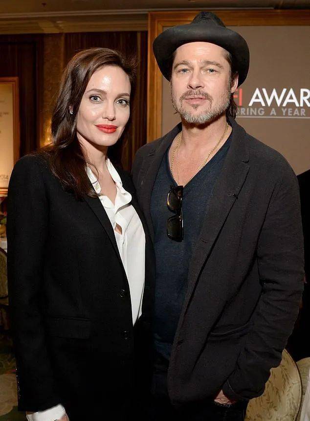 披荆"斩"夫的安吉丽娜·朱莉