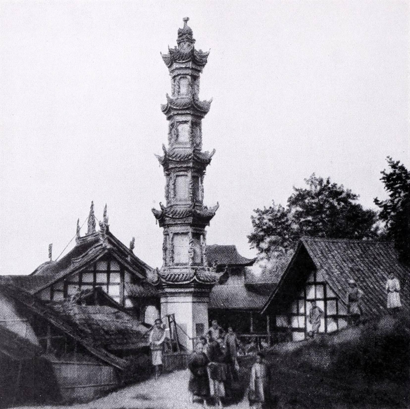 柏石曼清末中国行(12)1908年的四川成都老照片_建筑