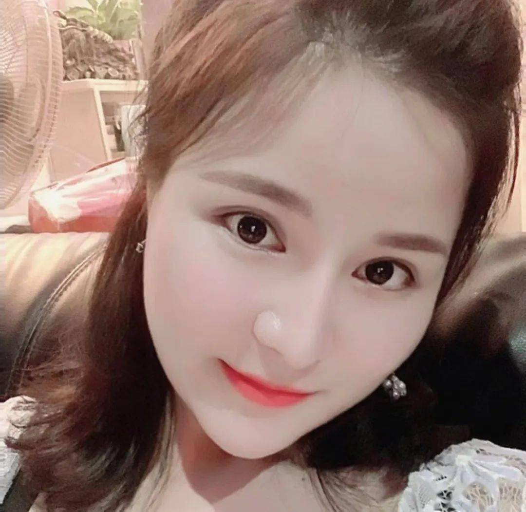 汉阴这个女士征婚了!_女人