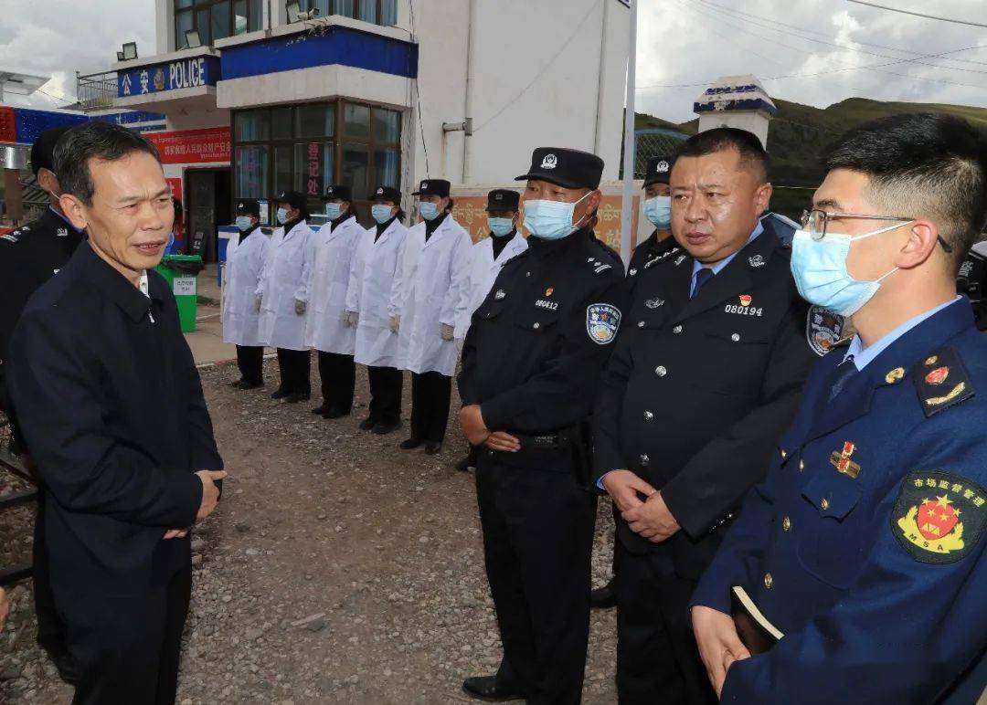 李宏亚在玉树调研公安工作时强调树牢底线思维风险意识切实维护国家