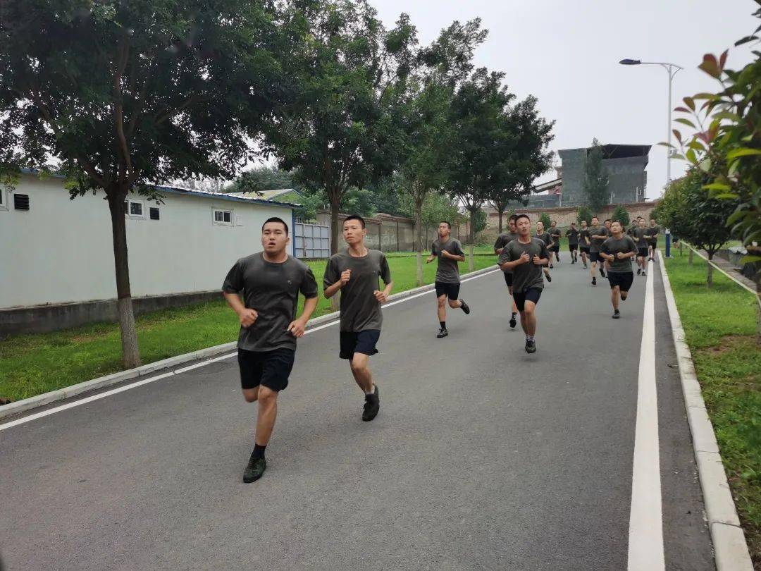 河南省洛阳市洛龙区:准新兵们的"进阶之旅"