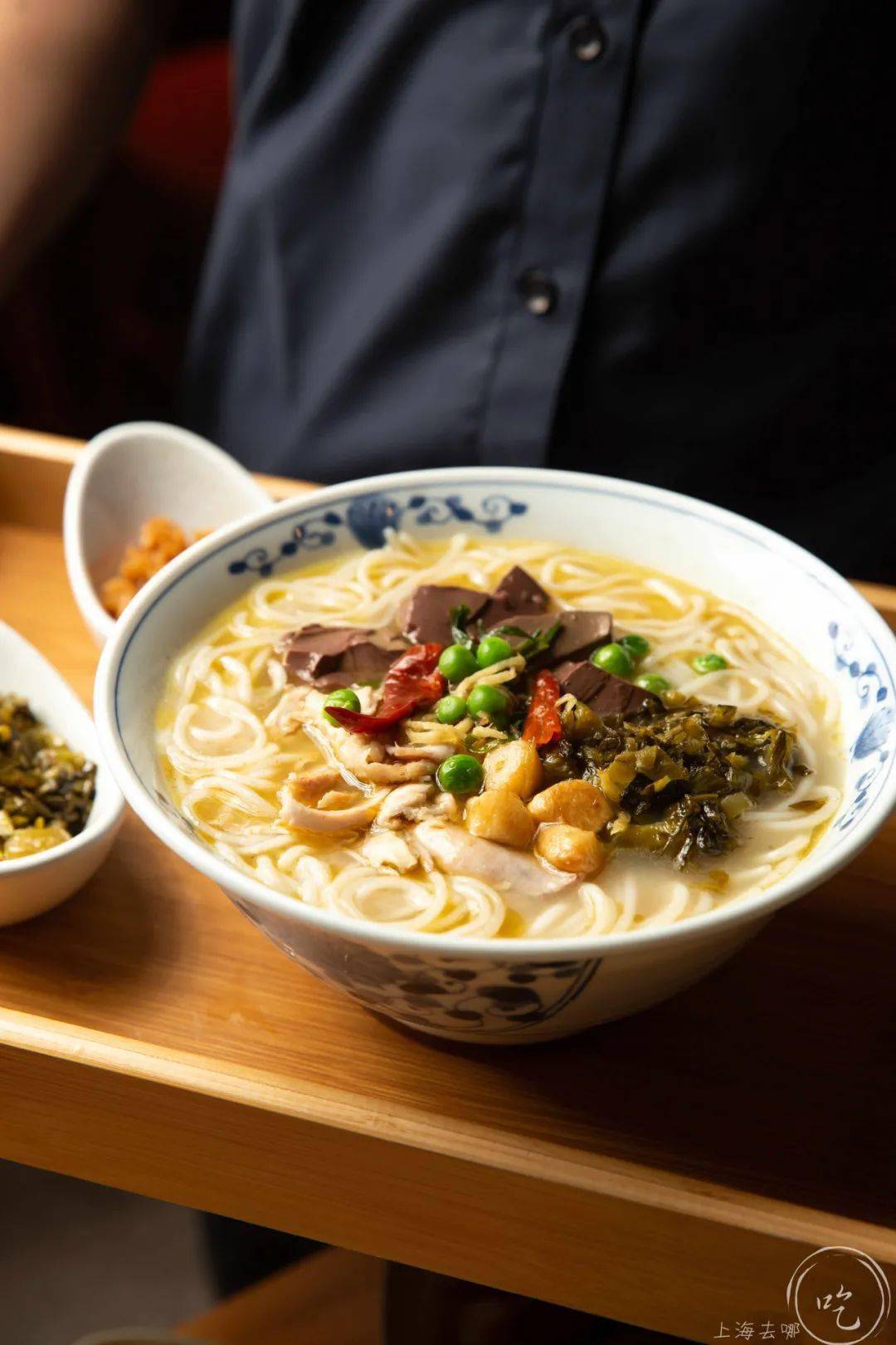 笨办法熬土鸡汤人广新开鸡汤米粉专门店汤比粉贵