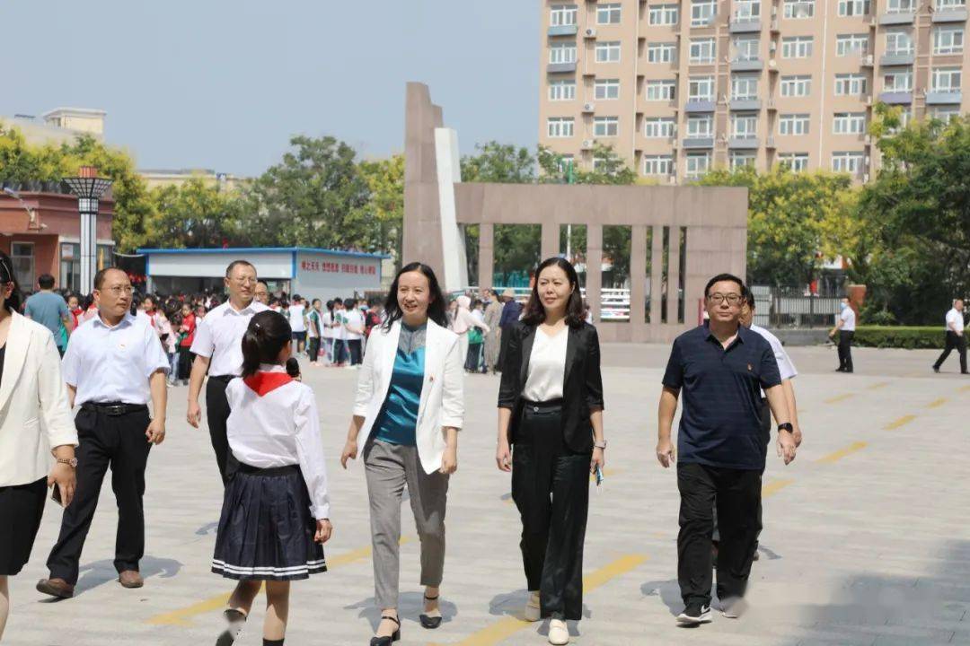 肥城市龙山小学图片图片