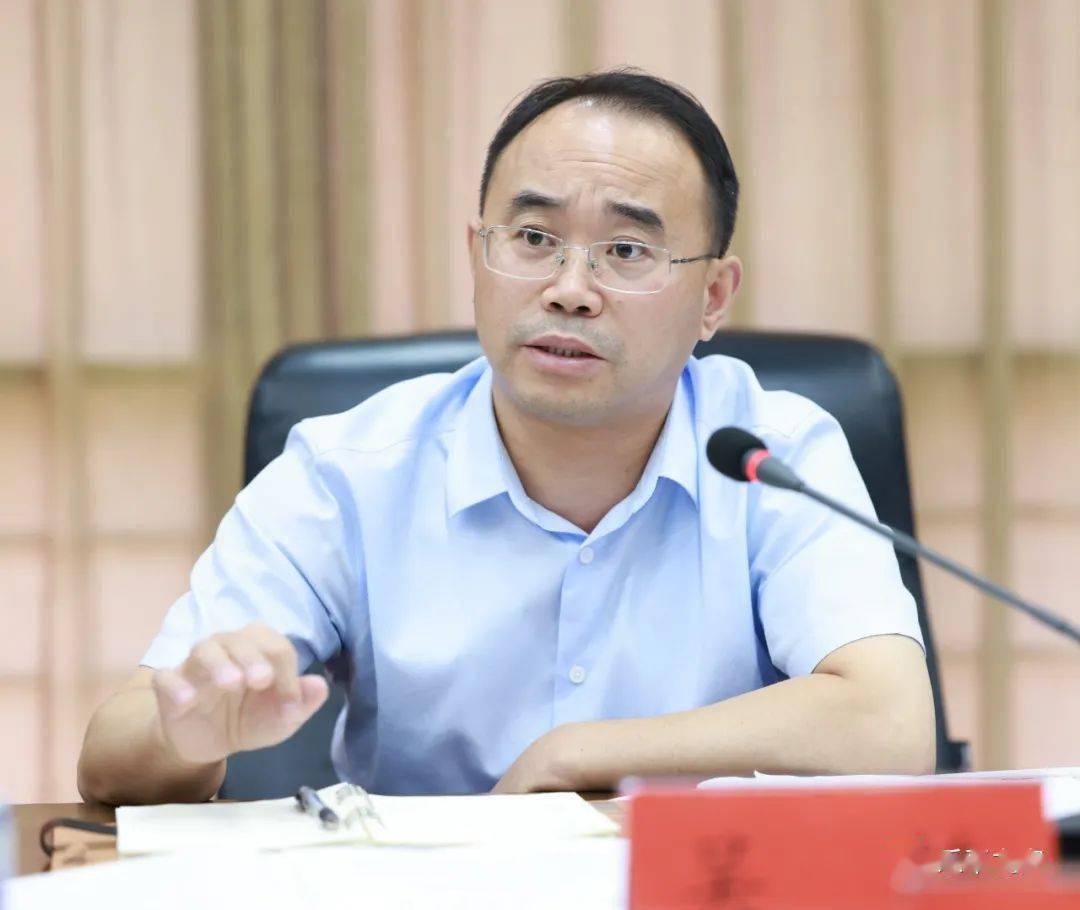 市领导调研昌景黄高铁乐平北站建设工作_吴艳