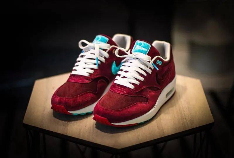 实物|市价 5W 的「神级联名鞋」回归！Patta x Nike 两款最新实物曝光！