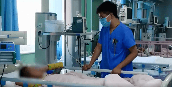 结果|为防孙子被蚊虫叮咬，爷爷竟用偏方给孙子洗澡，结果双双中毒！