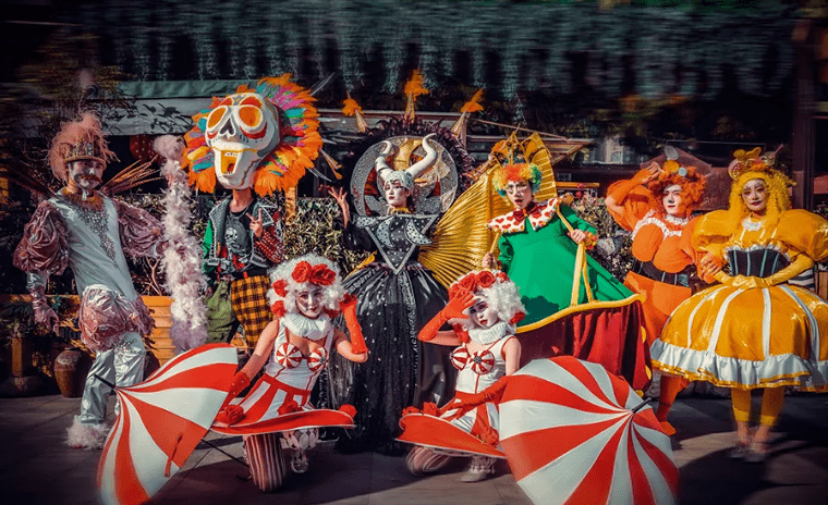 草莓小镇嚎叫马戏团北京房山首演919北京熙悦天街开业攻略