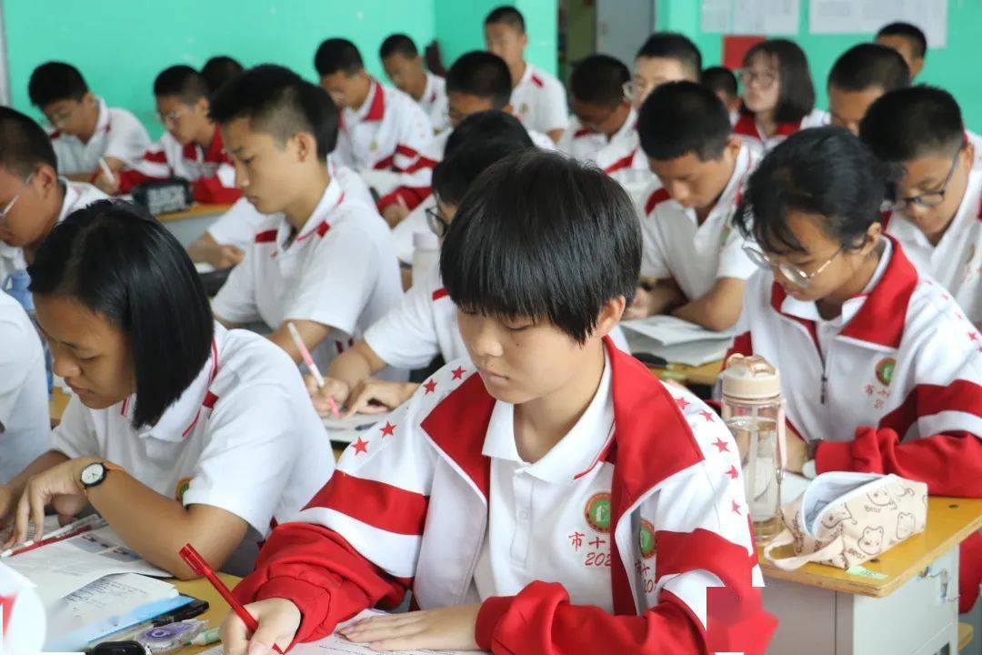 衡水十三中 | 高一小新星,闪耀大课堂!