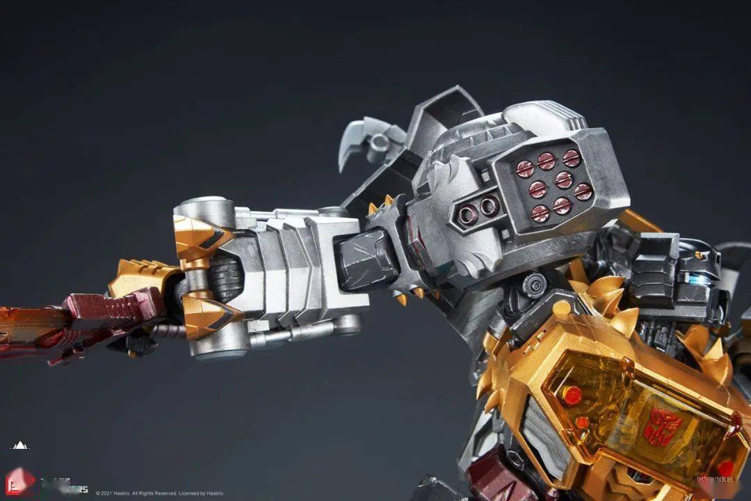 pcs这款钢索雕像超带感还再现了变形过程