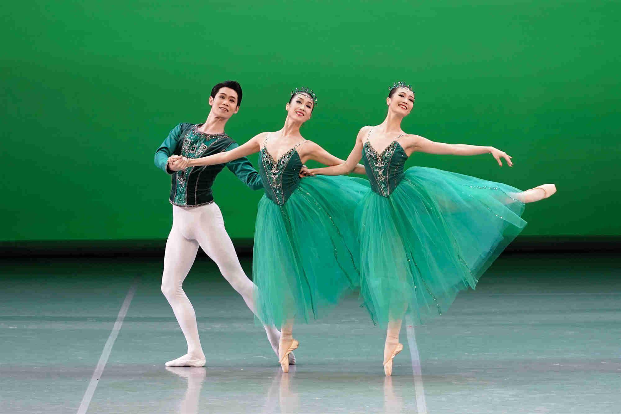 与炫技"骑士",中芭携两部经典为美琪大戏院80岁庆生_中央芭蕾舞团