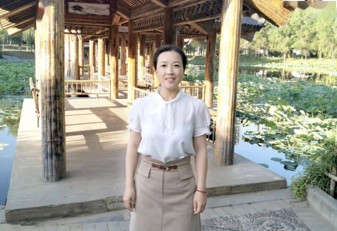 最美教师风采,汤晓莹:师爱如花潋滟芬芳