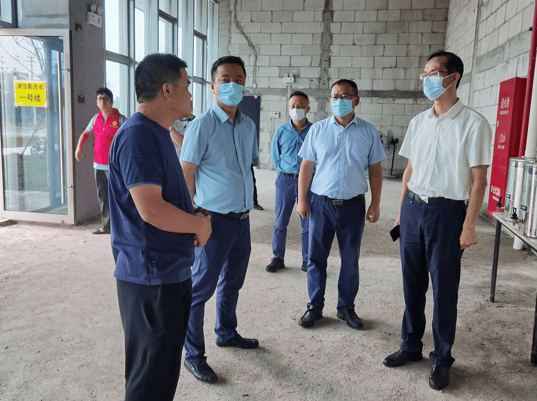 筑牢防汛屏障!镇党委书记胡晓岚开展防汛防台检查