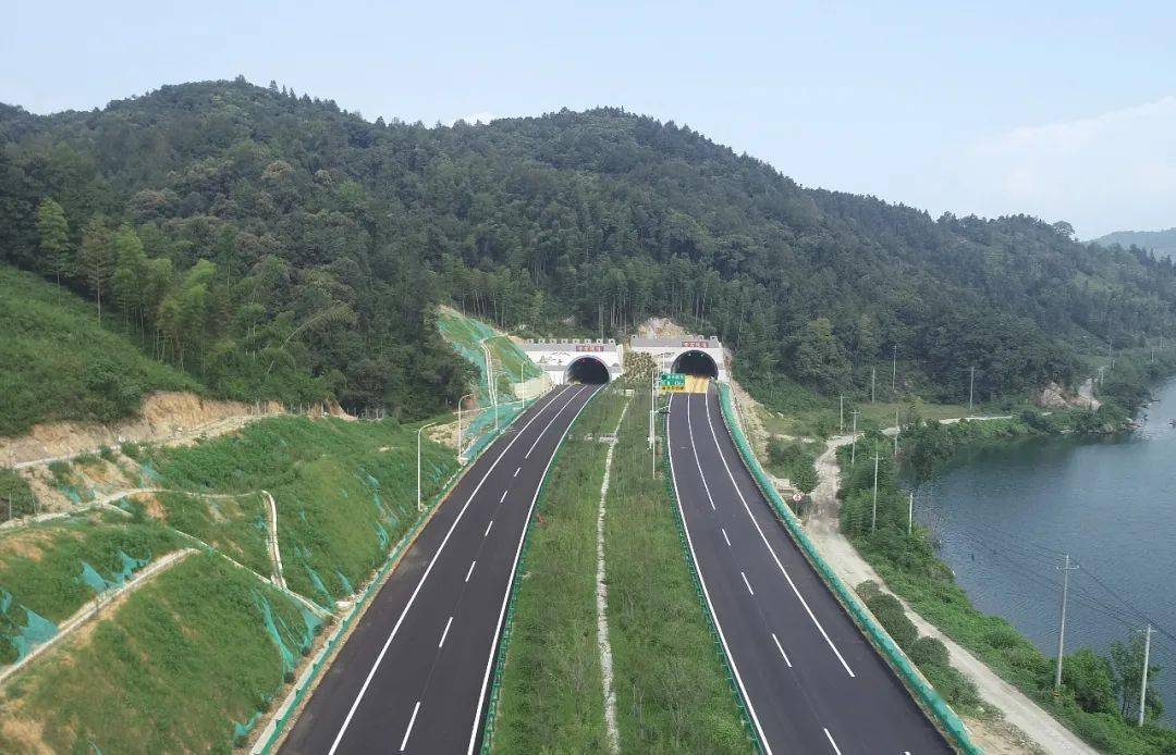 池祁高速池州至石台段主体工程完工,即将建成通车